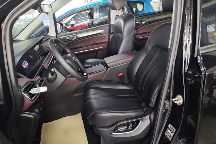 Used GAC Trumpchi M6 2023 PRO 270T DCT Luxury Edition Left Front Seat