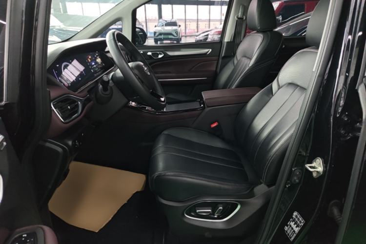 Used GAC Trumpchi M6 2023 PRO 270T DCT Luxury Edition Left Front Seat