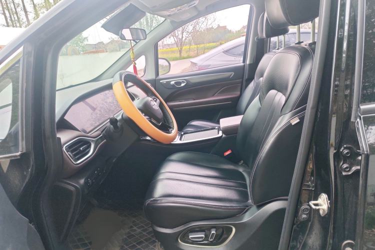 Used GAC Trumpchi M6 2023 PRO 270T DCT Luxury Edition Left Front Seat