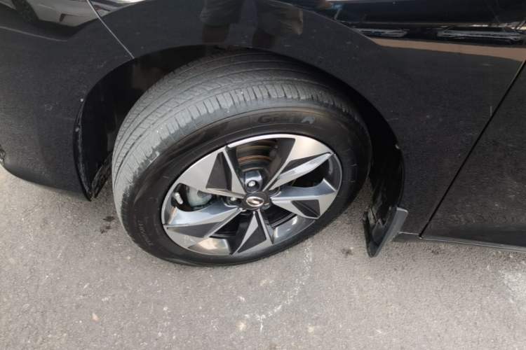 Used GAC Trumpchi M6 2023 PRO 270T DCT Luxury Edition Left Front Wheel Hub