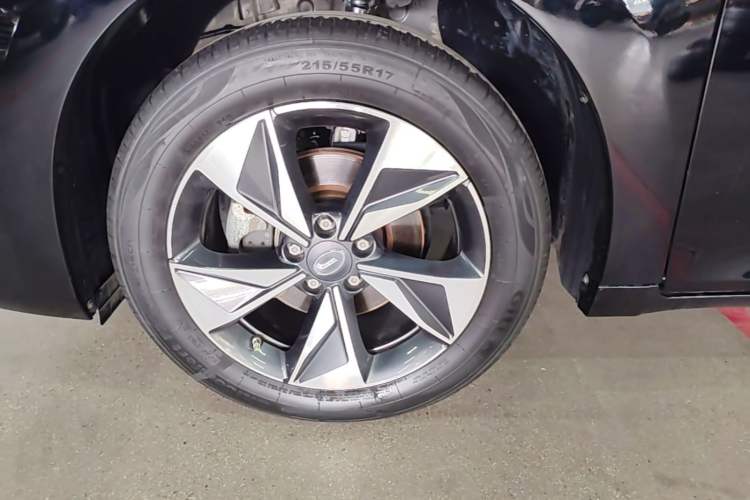 Used GAC Trumpchi M6 2023 PRO 270T DCT Luxury Edition Left Front Wheel Hub