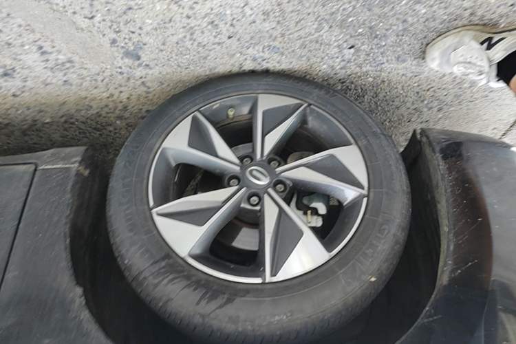 Used GAC Trumpchi M6 2023 PRO 270T DCT Luxury Edition Left Front Wheel Hub