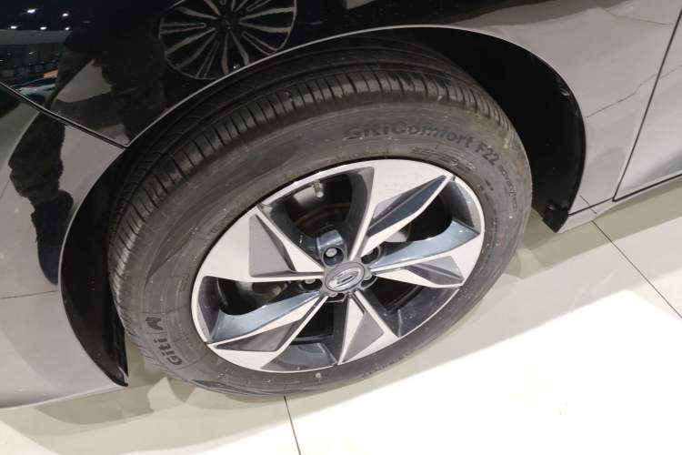 Used GAC Trumpchi M6 2023 PRO 270T DCT Luxury Edition Left Front Wheel Hub