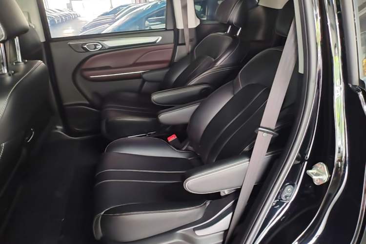 Used GAC Trumpchi M6 2023 PRO 270T DCT Luxury Edition Left Rear Seat