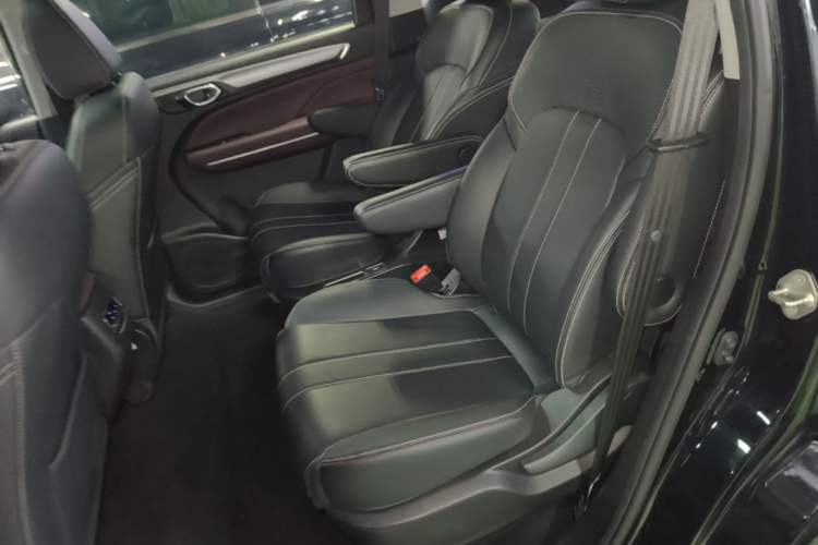 Used GAC Trumpchi M6 2023 PRO 270T DCT Luxury Edition Left Rear Seat