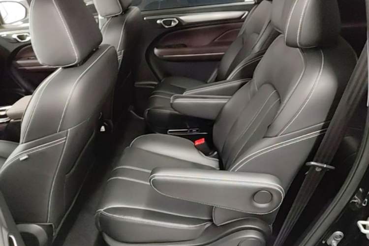 Used GAC Trumpchi M6 2023 PRO 270T DCT Luxury Edition Left Rear Seat