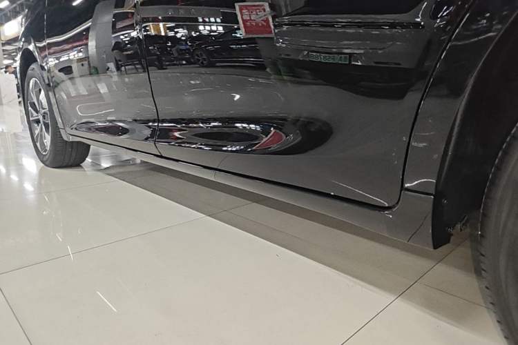 Used GAC Trumpchi M6 2023 PRO 270T DCT Luxury Edition Left Side Sill