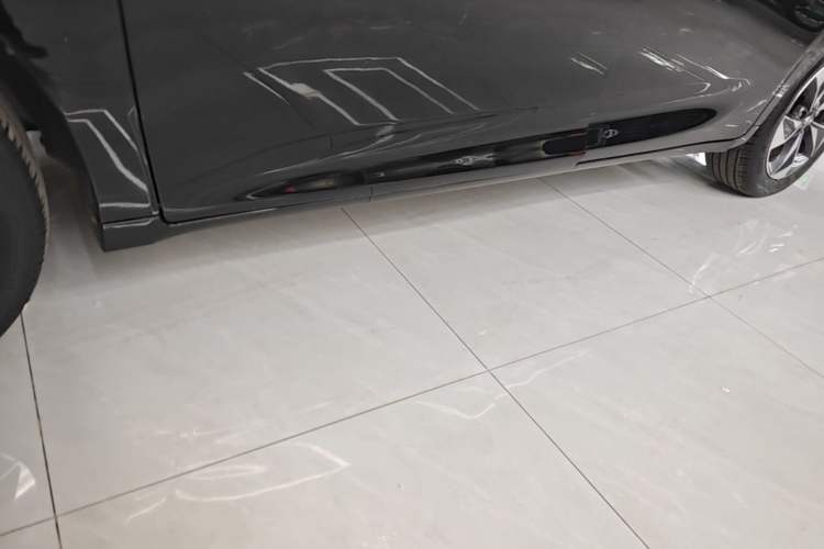 Used GAC Trumpchi M6 2023 PRO 270T DCT Luxury Edition Left Side Sill