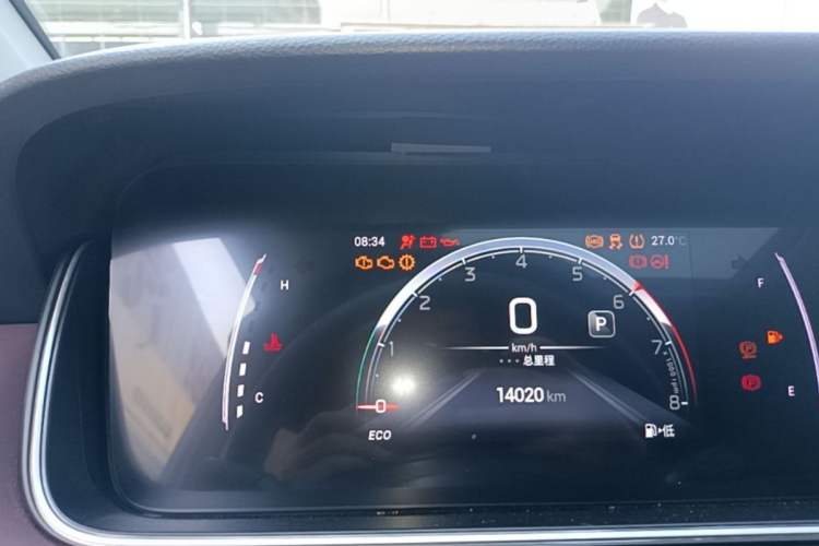 Used GAC Trumpchi M6 2023 PRO 270T DCT Luxury Edition Odometer Close Up