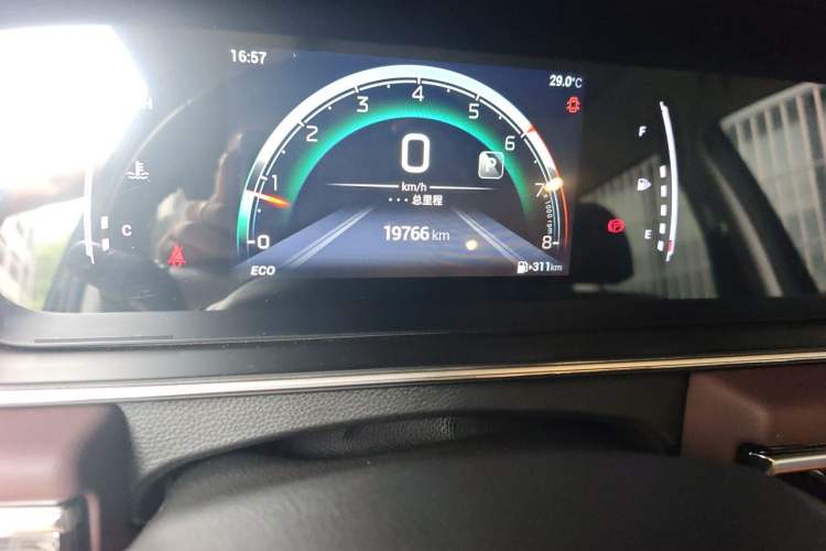 Used GAC Trumpchi M6 2023 PRO 270T DCT Luxury Edition Odometer Close Up