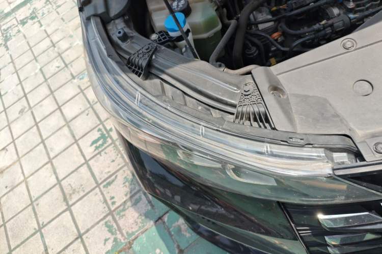 Used GAC Trumpchi M6 2023 PRO 270T DCT Luxury Edition Right Front Headlight