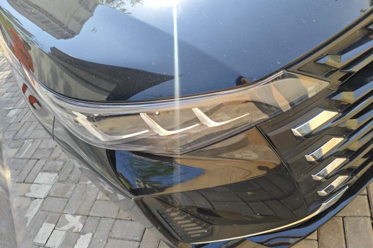Used GAC Trumpchi M6 2023 PRO 270T DCT Luxury Edition Right Front Headlight