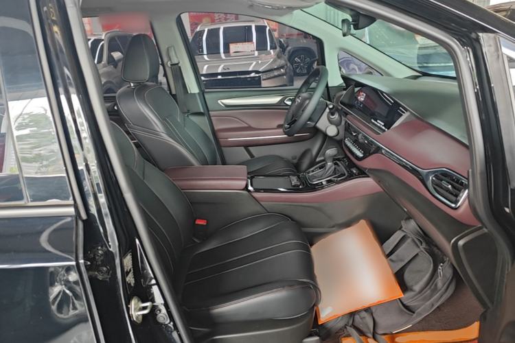 Used GAC Trumpchi M6 2023 PRO 270T DCT Luxury Edition Right Front Seat