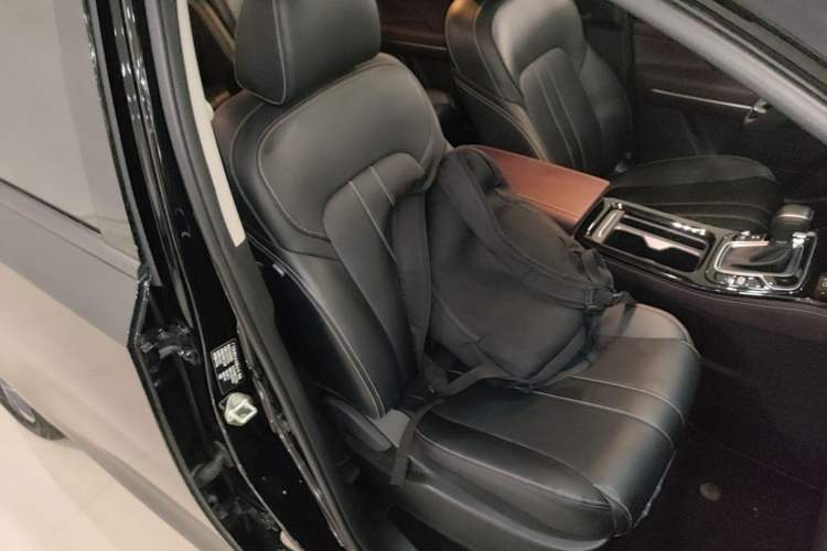 Used GAC Trumpchi M6 2023 PRO 270T DCT Luxury Edition Right Front Seat