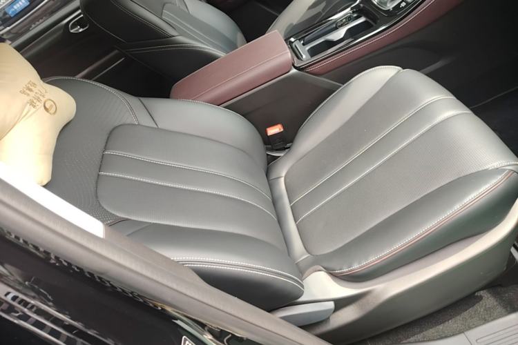 Used GAC Trumpchi M6 2023 PRO 270T DCT Luxury Edition Right Front Seat