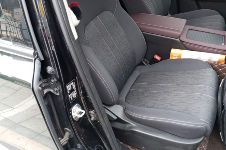 Used GAC Trumpchi M6 2023 PRO 270T DCT Elite Edition Right Front Seat