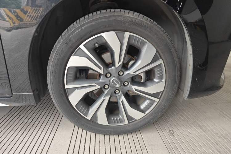 Used GAC Trumpchi M6 2023 PRO 270T DCT Prestige Edition Right Front Wheel Hub
