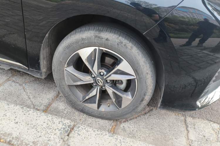 Used GAC Trumpchi M6 2023 PRO 270T DCT Luxury Edition Right Front Wheel Hub