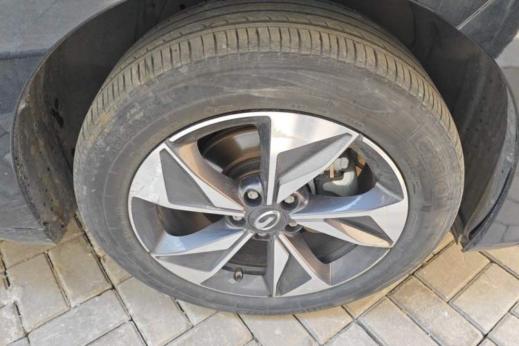 Used GAC Trumpchi M6 2023 PRO 270T DCT Luxury Edition Right Front Wheel Hub