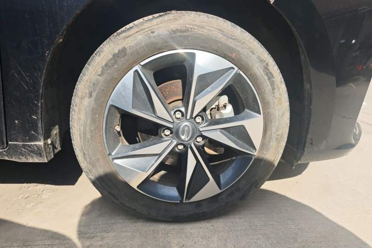 Used GAC Trumpchi M6 2023 PRO 270T DCT Luxury Edition Right Front Wheel Hub