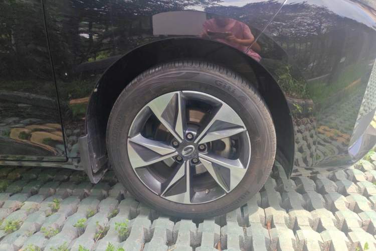 Used GAC Trumpchi M6 2023 PRO 270T DCT Luxury Edition Right Front Wheel Hub