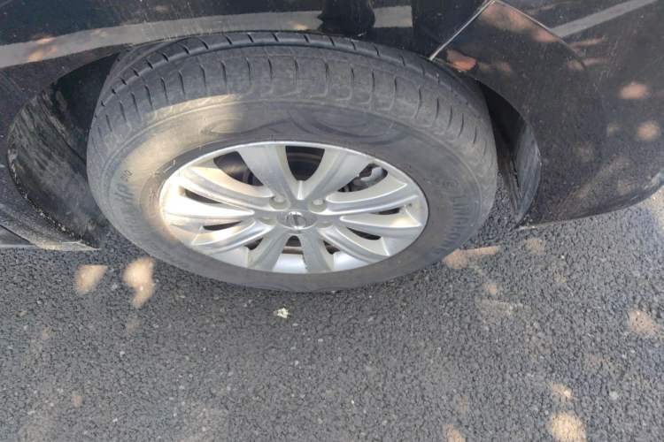 Used GAC Trumpchi M6 2023 PRO 270T DCT Elite Edition Right Front Wheel Hub