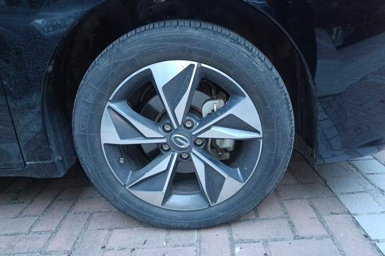 Used GAC Trumpchi M6 2023 PRO 270T DCT Luxury Edition Right Front Wheel Hub