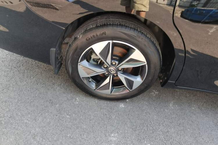 Used GAC Trumpchi M6 2023 PRO 270T DCT Luxury Edition Right Rear Wheel Hub