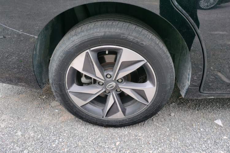 Used GAC Trumpchi M6 2023 PRO 270T DCT Luxury Edition Right Rear Wheel Hub