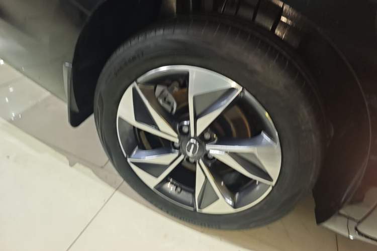 Used GAC Trumpchi M6 2023 PRO 270T DCT Luxury Edition Right Rear Wheel Hub