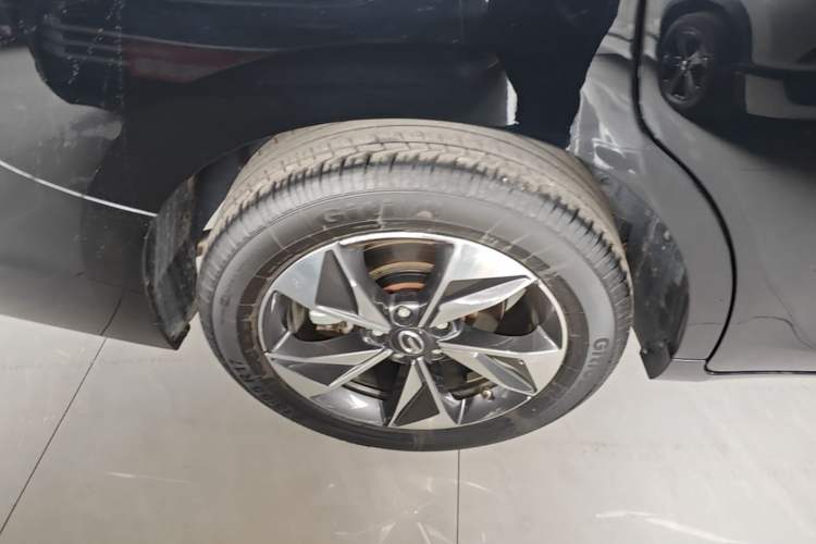 Used GAC Trumpchi M6 2023 PRO 270T DCT Luxury Edition Right Rear Wheel Hub