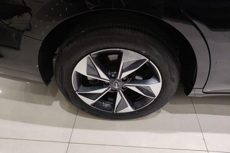 Used GAC Trumpchi M6 2023 PRO 270T DCT Luxury Edition Right Rear Wheel Hub