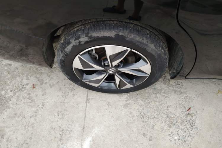 Used GAC Trumpchi M6 2023 PRO 270T DCT Luxury Edition Right Rear Wheel Hub