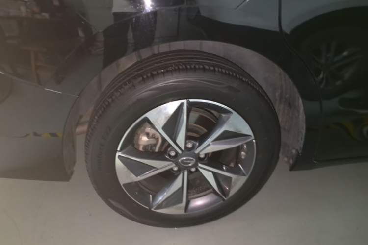 Used GAC Trumpchi M6 2023 PRO 270T DCT Luxury Edition Right Rear Wheel Hub