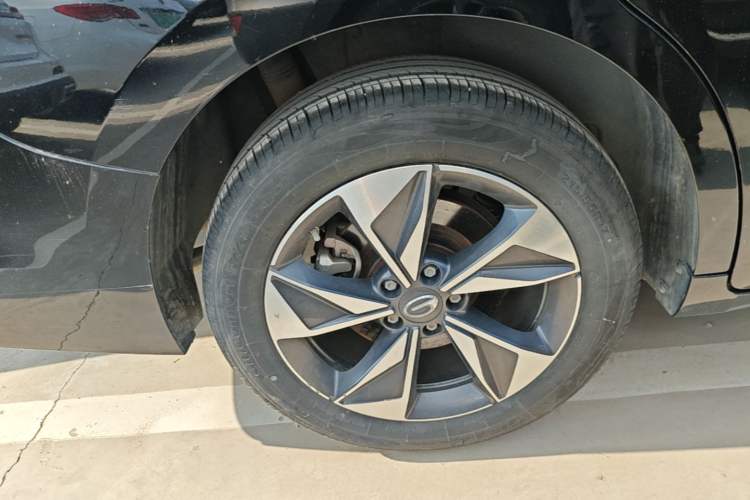 Used GAC Trumpchi M6 2023 PRO 270T DCT Luxury Edition Right Rear Wheel Hub