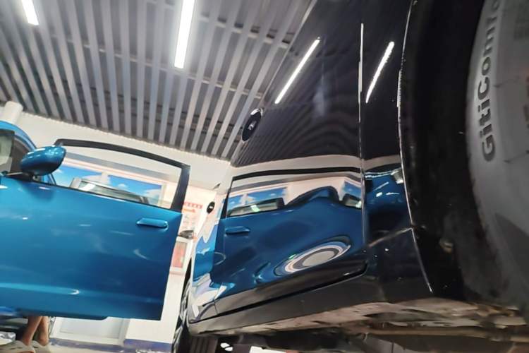 Used GAC Trumpchi M6 2023 PRO 270T DCT Luxury Edition Right Side Sill