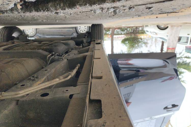 Used GAC Trumpchi M6 2023 PRO 270T DCT Luxury Edition Right Side Sill