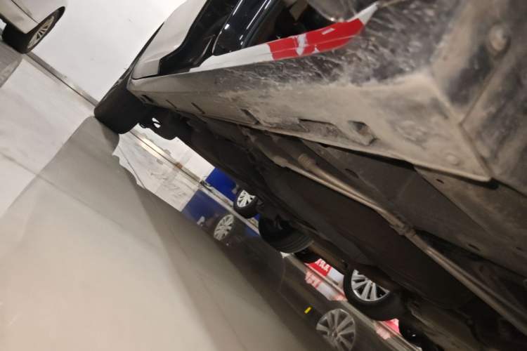 Used GAC Trumpchi M6 2023 PRO 270T DCT Luxury Edition Right Side Sill