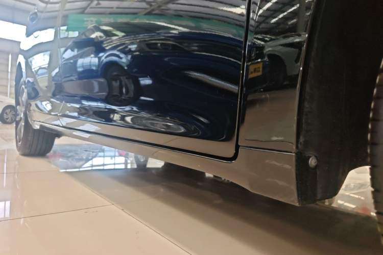 Used GAC Trumpchi M6 2023 PRO 270T DCT Luxury Edition Right Side Sill