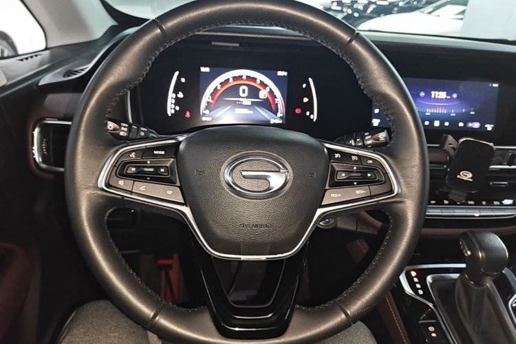 Used GAC Trumpchi M6 2023 PRO 270T DCT Luxury Edition Steering Wheel