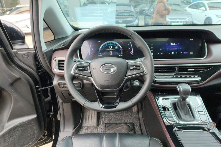 Used GAC Trumpchi M6 2023 PRO 270T DCT Luxury Edition Steering Wheel