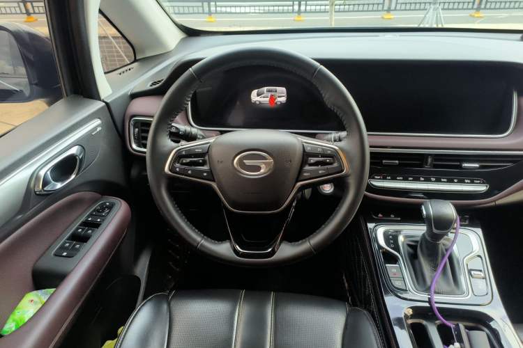 Used GAC Trumpchi M6 2023 PRO 270T DCT Luxury Edition Steering Wheel