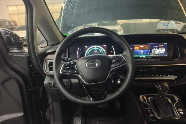 Used GAC Trumpchi M6 2023 PRO 270T DCT Luxury Edition Steering Wheel