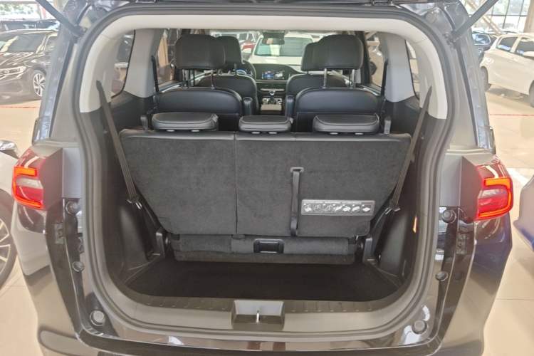 Used GAC Trumpchi M6 2023 PRO 270T DCT Luxury Edition Trunk