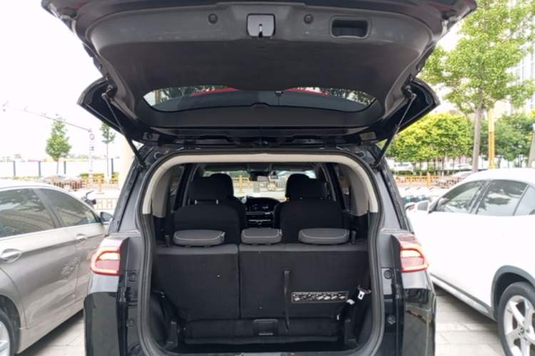 Used GAC Trumpchi M6 2023 PRO 270T DCT Elite Edition Trunk