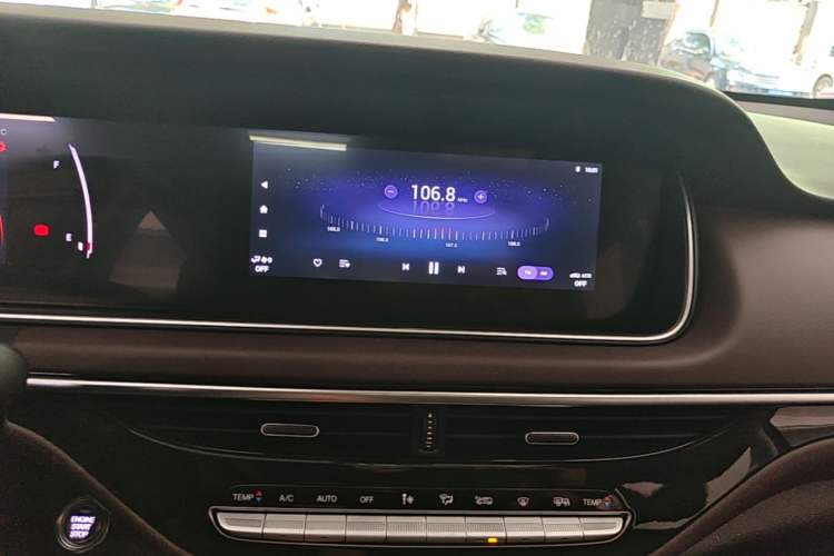 Used GAC Trumpchi M6 2023 PRO 270T DCT Luxury Edition Audio And AC Panel