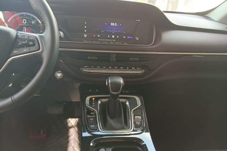 Used GAC Trumpchi M6 2023 PRO 270T DCT Luxury Edition Audio And AC Panel