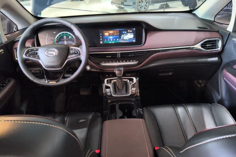Used GAC Trumpchi M6 2023 PRO 270T DCT Luxury Edition Center Console