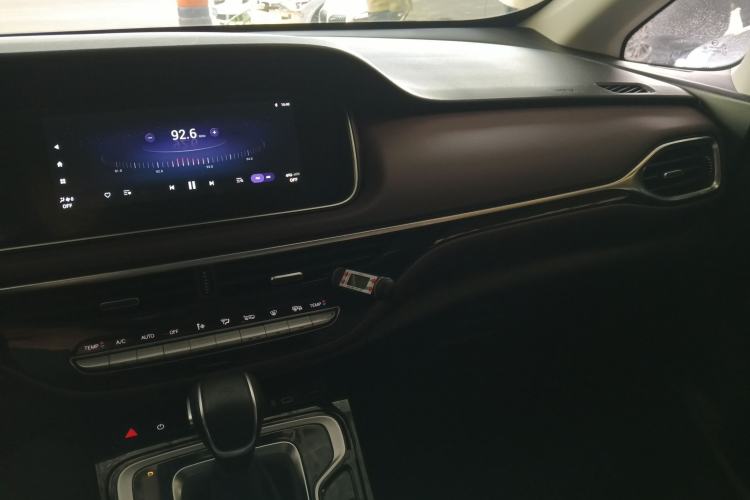 Used GAC Trumpchi M6 2023 PRO 270T DCT Luxury Edition Center Console