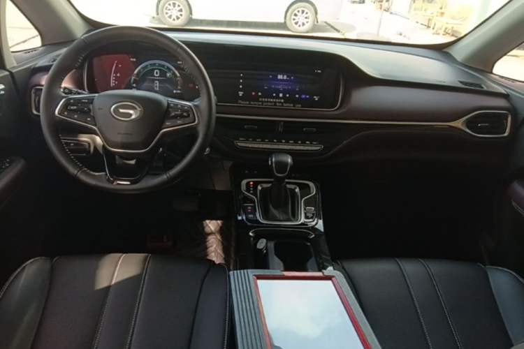 Used GAC Trumpchi M6 2023 PRO 270T DCT Luxury Edition Center Console